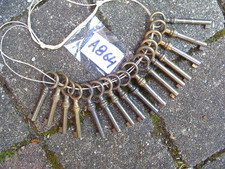 LOT A864 DE 16 CLÉ CLÉS