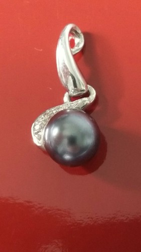 Pendentif neuf blanc 18 - or,