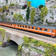 2 voitures I4 B Bruxelles / Luxembourg, Sncb, Ep IV et V - LSMODELS 42165 - HO 1