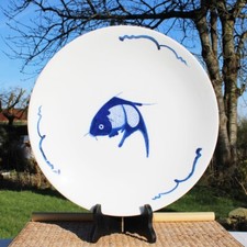 Plat rond en porcelaine