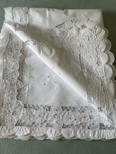 Ancien couvre lit - lit, mariage