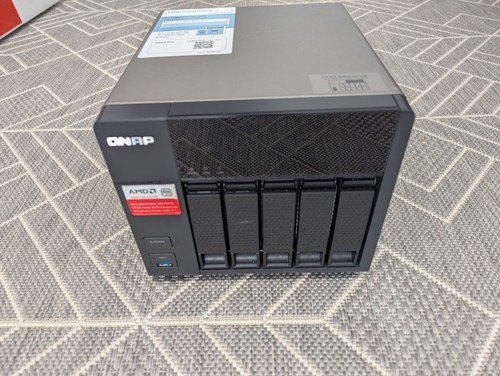 Qnap 563 nas server - server, with