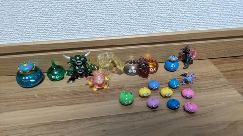 Lot figurines dragon quest - lot,