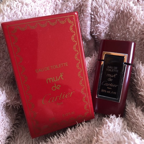 Miniature eau toilette must - eau,