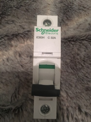 Schneider mcb c32amp - mcb,