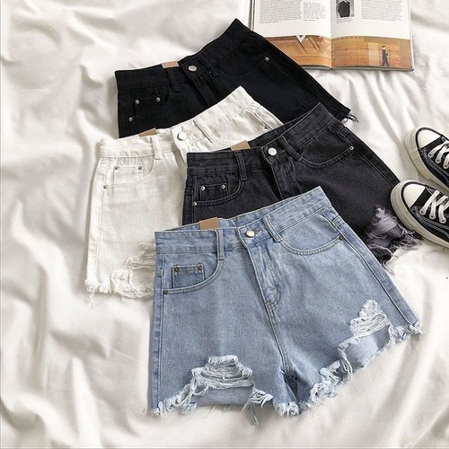 Short denim déchiré - en,
