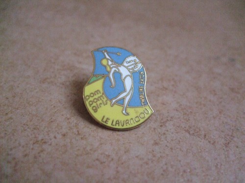 Pins pom girls twirling - pom,