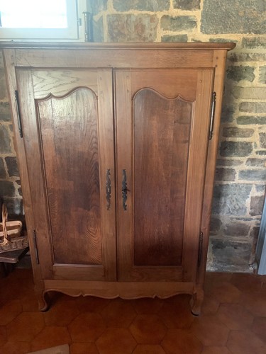 Petite armoire vieux chêne