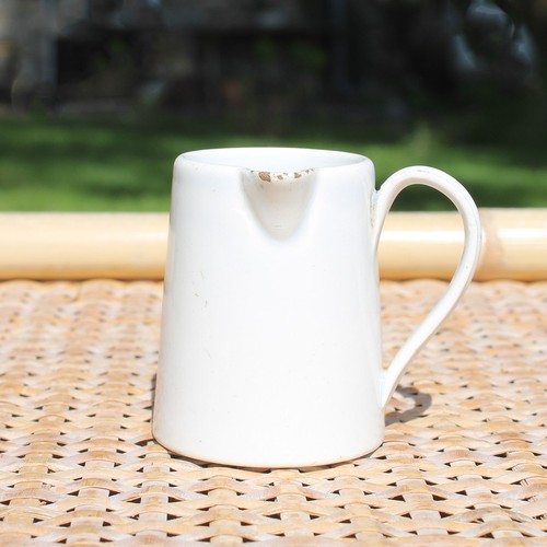 Ancien petit pichet pot à - ancien,