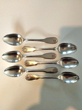 SUITE DE 6 CUILLÈRES À CAFÉ