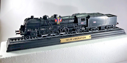 Maquette locomotive vapeur - maquette,
