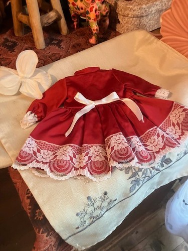 Robe neuve poupee - robe,
