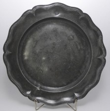 Etain ancien - Plat rond chantourné - Pierre Joseph Chuffart Lille XVIIIe siecle