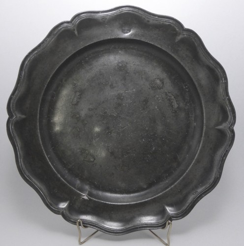 Etain ancien plat rond - -,