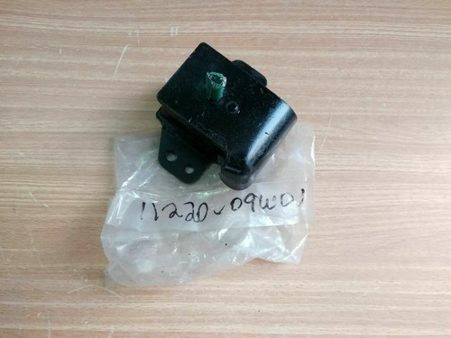 Support moteur avant pour