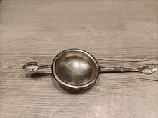 Ancienne passoire à thé –