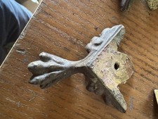 quincaillerie ancienne      4 PIEDS DE PENDULE  ANCIENNE