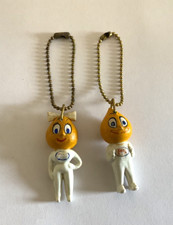 2 porte clefs  ESSO Mr. et Mme  gouttes d’huile- oil drop boy and girl- Keychain