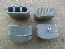 lot de 4 pieds en caoutchouc pour échelle / escabeau gamme pro + vis de maintien