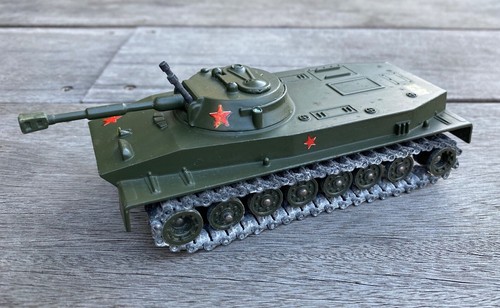 Solido char amphibie pt76 - char, urss
