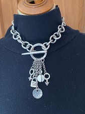 Collier vintage ras du cou en métal "Uno de 50"