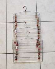 LOT DE 3 CINTRES A PINCES