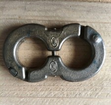 Menottes a Pouces (Poucettes)