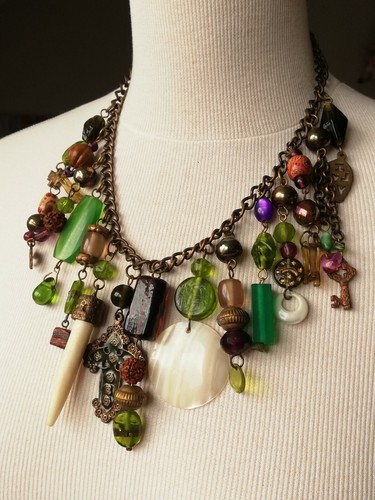 Collier ancien breloques - , en