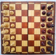DIVERTISSEMENT - Amusement - Jeu d'Echecs - Réflexion/Stratégie - Coffret Bois