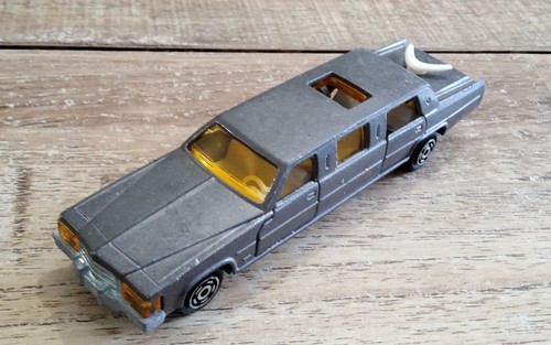 Limousine hot wheels majorette - limousine,