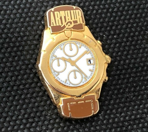 Pin badge montre - pin's, watch