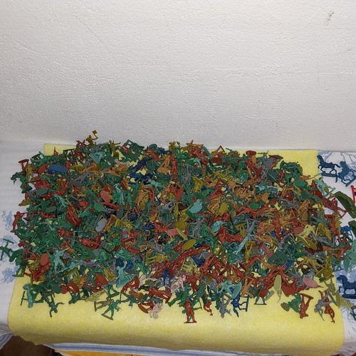 Gros lot diverses figurines - lot,