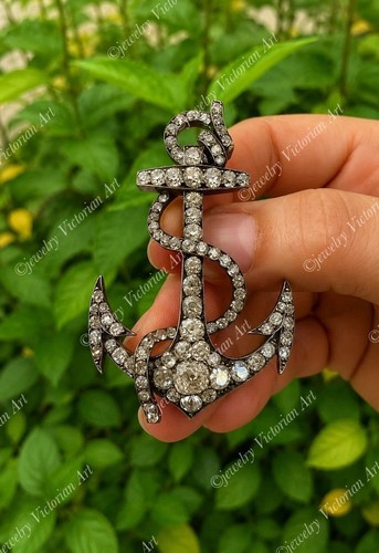 Pendentif broche ancre