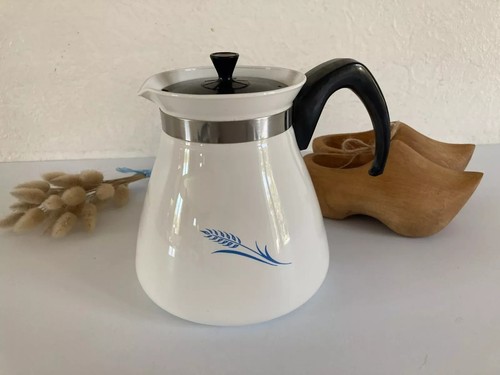Ancienne cafetière - 28, ⚜️