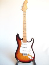 Guitare miniature Fender