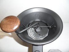 MOULIN PRESSE LÉGUMES PURÉE