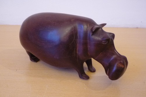 Statuette hippopotame ébène