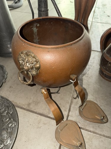 Objet cuivre obus et set - et,