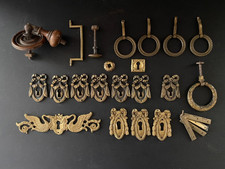 Lot de Quincaillerie ancienne d'ameublement / Bronze / Laiton / bois / 25 pièces