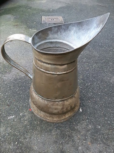 Ancien grand broc - grand, ou
