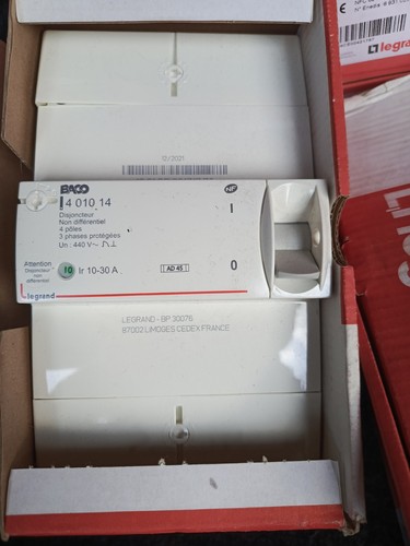 Disjoncteur branchemen non - disjoncteur,