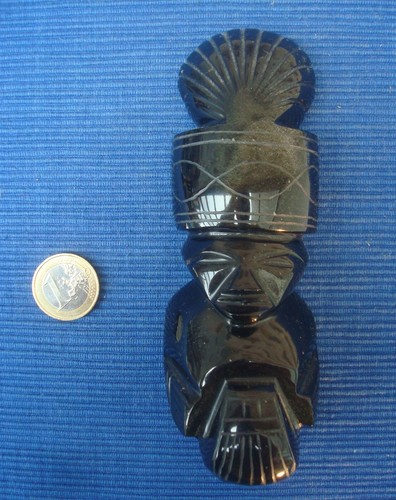 V64 statue obsidienne pierre - statue,