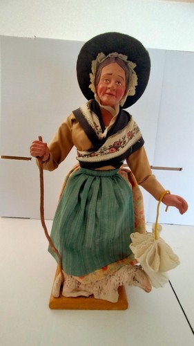 Santon bergère à - -,