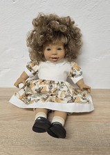 Poupée d'artiste poupée