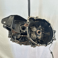 8251448, D4192T3 Changement complet.  VOLVO V40 1.9 D SW 5p/d/1870cc