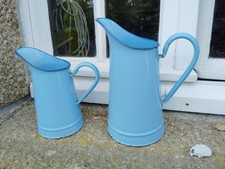 broc en tôle émaillée