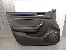 Garniture porte avant gauche