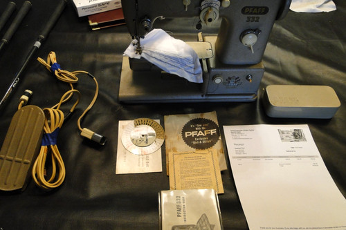 Pfaff 332 sewing machine - sewing,