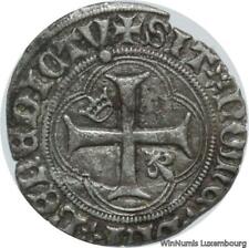 G4947 Rare Petit blanc