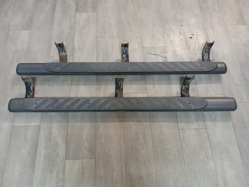Marche pieds nissan - pieds, d40